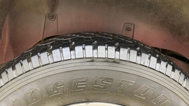 Second-hand 2016 Mahindra TUV 300 T8 for sale in Thane-6