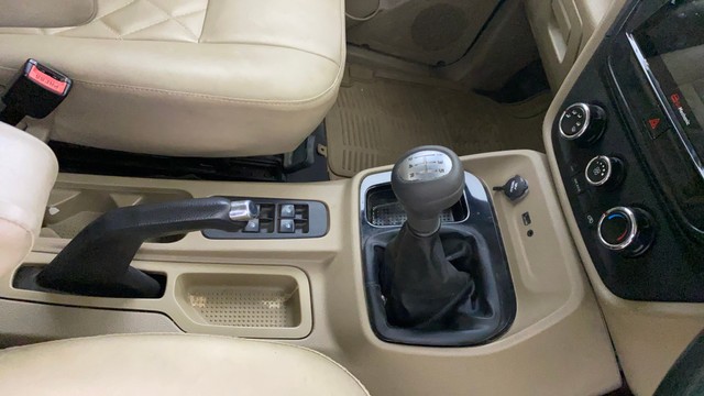 Second-hand 2016 Mahindra TUV 300 T8 for sale in Thane-22