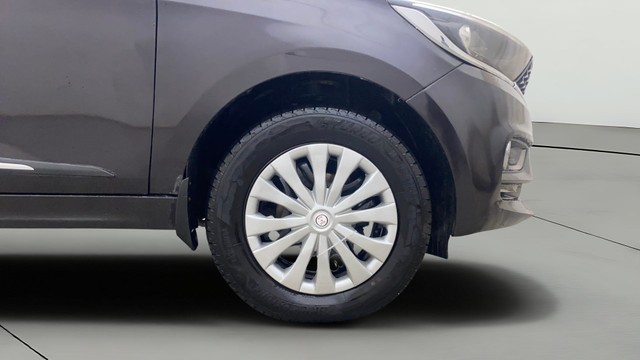 Second-hand 2022 Tata Tiago XZ Plus CNG BSVI for sale in Bangalore-26
