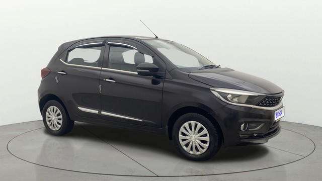 Second-hand 2022 Tata Tiago XZ Plus CNG BSVI for sale in Bangalore-11