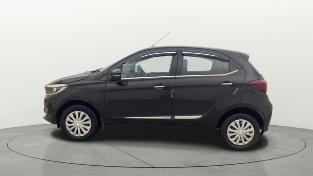 Second-hand 2022 Tata Tiago XZ Plus CNG BSVI for sale in Bangalore-16