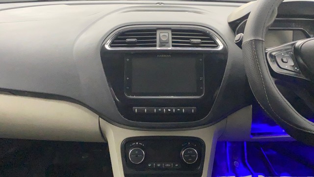 Second-hand 2022 Tata Tiago XZ Plus CNG BSVI for sale in Bangalore-4