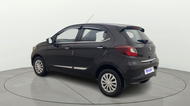 Second-hand 2022 Tata Tiago XZ Plus CNG BSVI for sale in Bangalore-15