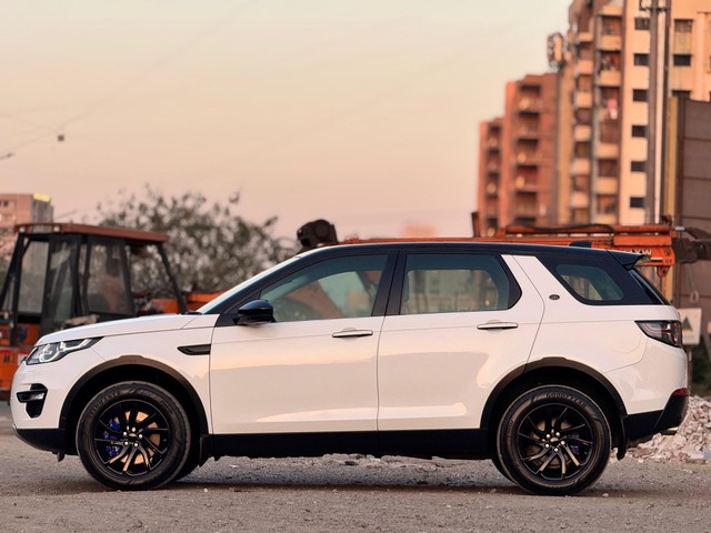 Land Rover Discovery HSE 3.0 TD6 Second-hand 2018 Land Rover Discovery HSE 3.0 TD6 for sale in Surat-3