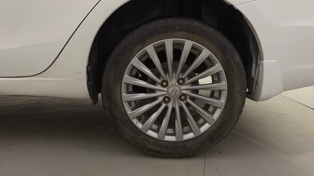 Second-hand 2015 Maruti Suzuki Ciaz ZXi for sale in Bangalore-19