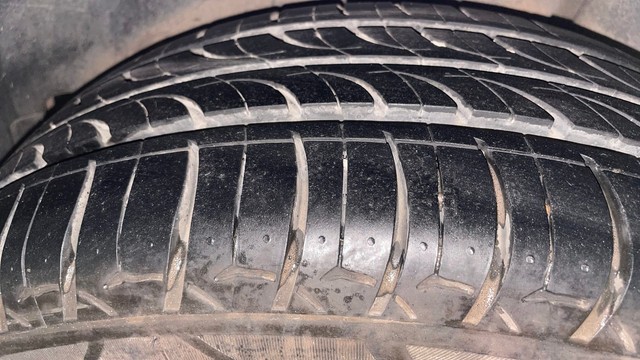 Second-hand 2015 Maruti Suzuki Ciaz ZXi for sale in Bangalore-24