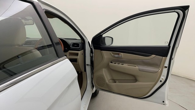 Second-hand 2015 Maruti Suzuki Ciaz ZXi for sale in Bangalore-16