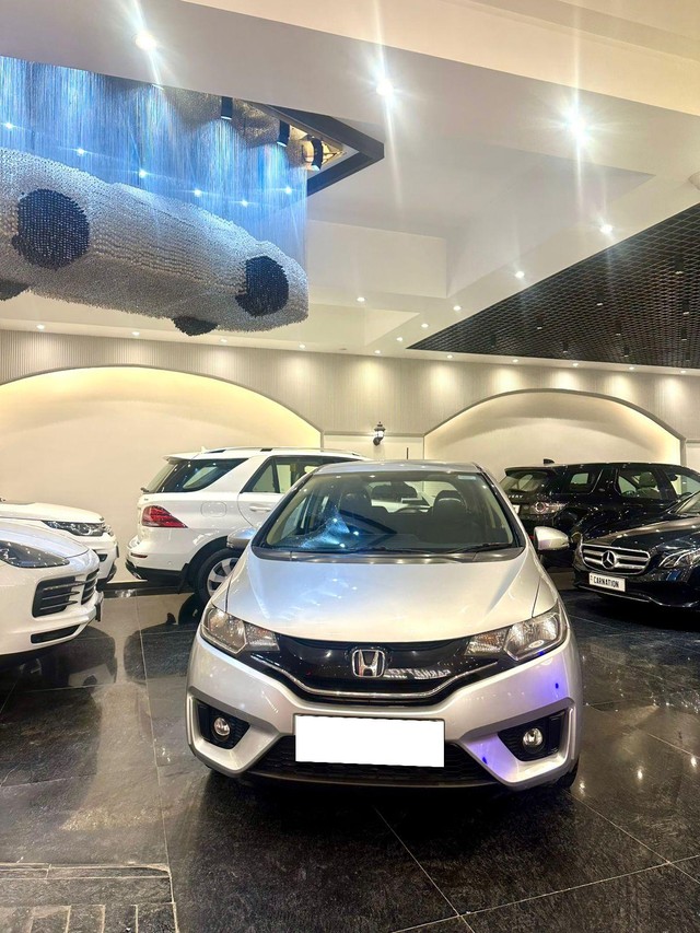 Honda Jazz 1.2 V AT i VTEC Second-hand 2017 Honda Jazz 1.2 V AT i VTEC for sale in New Delhi-2