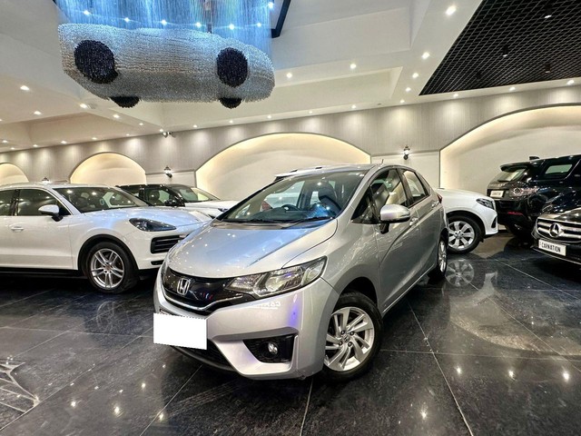 Honda Jazz 1.2 V AT i VTEC Second-hand 2017 Honda Jazz 1.2 V AT i VTEC for sale in New Delhi-14