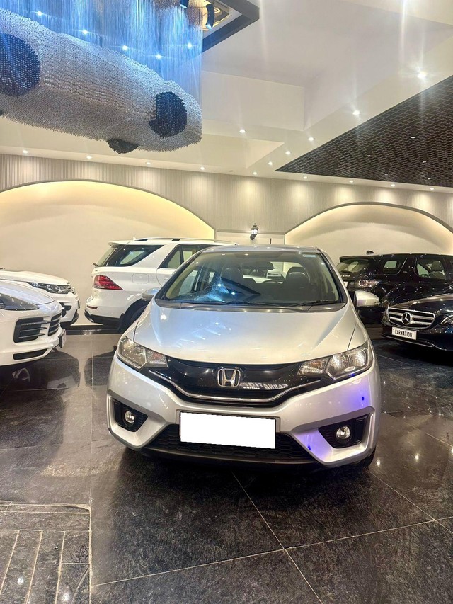 Honda Jazz 1.2 V AT i VTEC Second-hand 2017 Honda Jazz 1.2 V AT i VTEC for sale in New Delhi-15