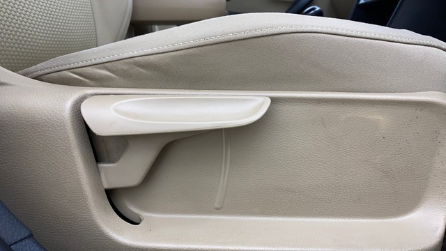 Second-hand 2018 Volkswagen Ameo 1.0 MPI Highline Plus for sale in Ahmedabad-3