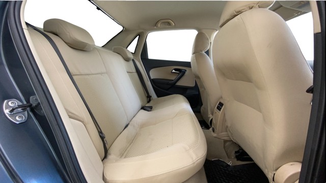 Second-hand 2018 Volkswagen Ameo 1.0 MPI Highline Plus for sale in Ahmedabad-2
