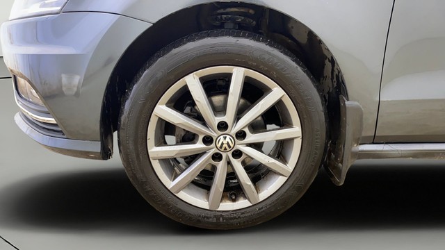 Second-hand 2018 Volkswagen Ameo 1.0 MPI Highline Plus for sale in Ahmedabad-29