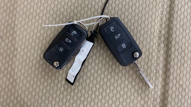 Second-hand 2018 Volkswagen Ameo 1.0 MPI Highline Plus for sale in Ahmedabad-9