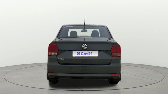 Second-hand 2018 Volkswagen Ameo 1.0 MPI Highline Plus for sale in Ahmedabad-14