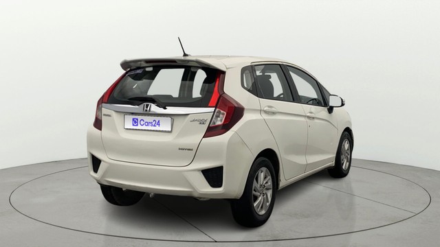 Second-hand 2015 Honda Jazz 1.5 VX i DTEC for sale in Lucknow-14