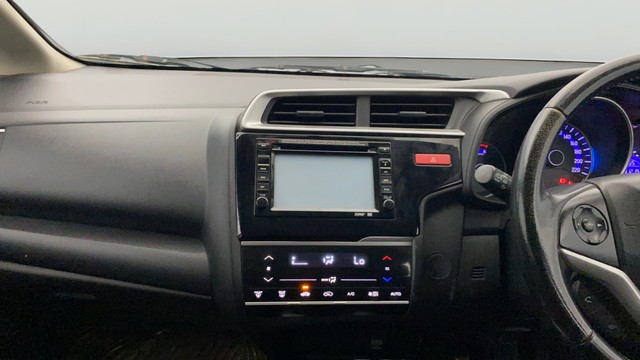 Second-hand 2015 Honda Jazz 1.5 VX i DTEC for sale in Lucknow-1