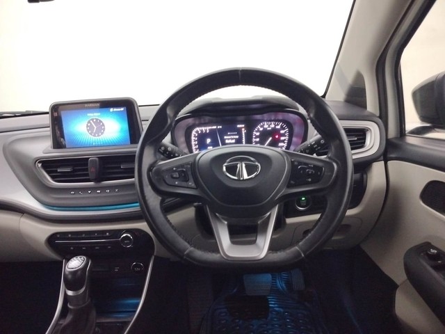 Second-hand 2022 Tata Altroz XZA Plus DCT for sale in Coimbatore-27
