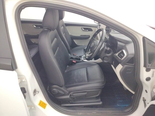 Second-hand 2022 Tata Altroz XZA Plus DCT for sale in Coimbatore-15