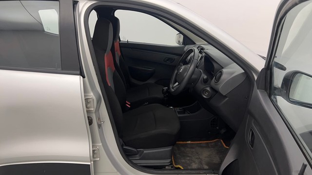 Second-hand 2016 Renault KWID RXT for sale in Chandigarh-15