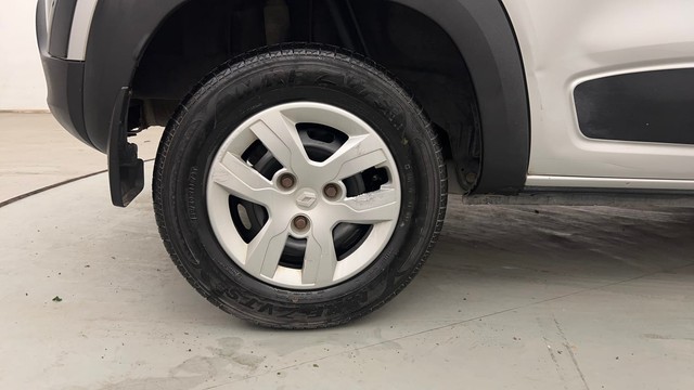 Second-hand 2016 Renault KWID RXT for sale in Chandigarh-18