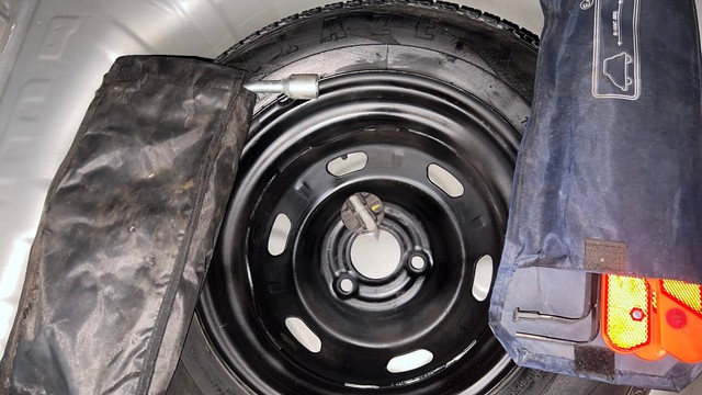 Second-hand 2016 Renault KWID RXT for sale in Chandigarh-21