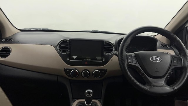 Second-hand 2017 Hyundai Xcent Petrol for sale in Chandigarh-11