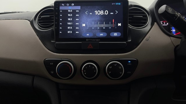 Second-hand 2017 Hyundai Xcent Petrol for sale in Chandigarh-39