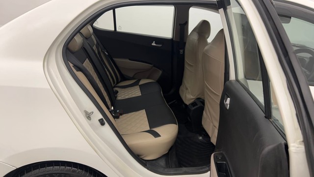 Second-hand 2017 Hyundai Xcent Petrol for sale in Chandigarh-37