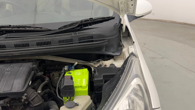 Second-hand 2017 Hyundai Xcent Petrol for sale in Chandigarh-36