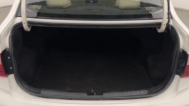 Second-hand 2017 Hyundai Xcent Petrol for sale in Chandigarh-9