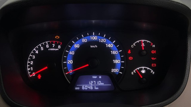 Second-hand 2017 Hyundai Xcent Petrol for sale in Chandigarh-13