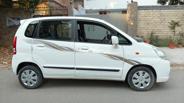 Second-hand 2013 Maruti Suzuki Zen Estilo VXI BSIV for sale in Ludhiana-7