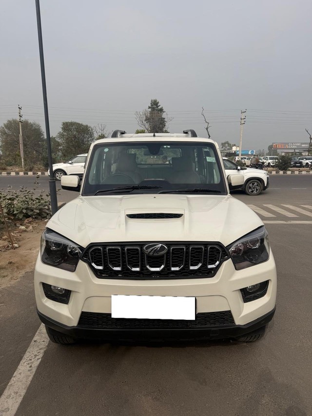 Mahindra Scorpio 1.99 S10 Second-hand 2017 Mahindra Scorpio 1.99 S10 for sale in Ludhiana-5