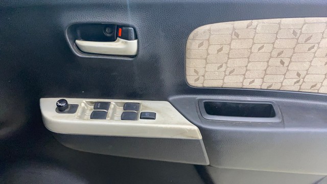 Second-hand 2013 Maruti Suzuki Wagon R VXI BS IV for sale in Thane-9