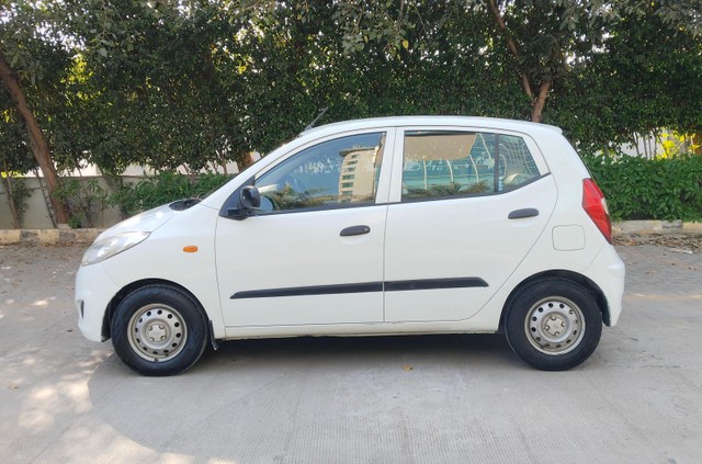 Second-hand 2011 Hyundai i10 Era for sale in Faridabad-3
