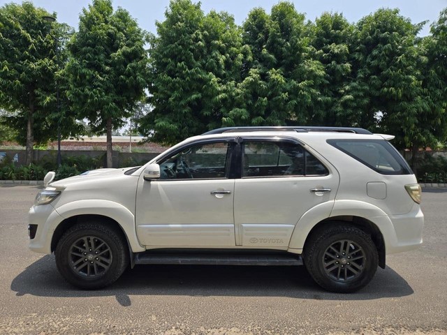 Second-hand 2015 Toyota Fortuner 4x4 MT for sale in Ludhiana-4