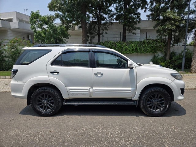 Second-hand 2015 Toyota Fortuner 4x4 MT for sale in Ludhiana-1