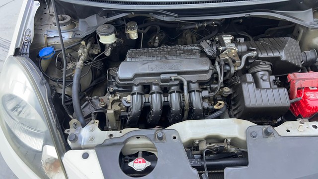 Second-hand 2013 Honda Brio S MT for sale in Hyderabad-30