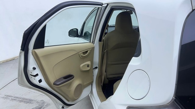 Second-hand 2013 Honda Brio S MT for sale in Hyderabad-29