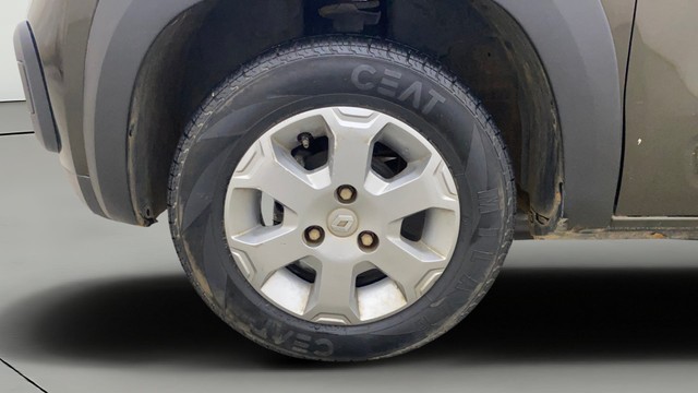 Second-hand 2018 Renault KWID Climber 1.0 AMT for sale in Gulbarga-25