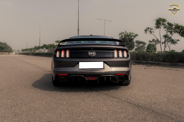 Second-hand 2017 Ford Mustang V8 for sale in New Delhi-2