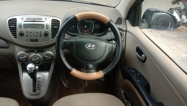 Second-hand 2011 Hyundai i10 Sportz AT for sale in Coimbatore-13