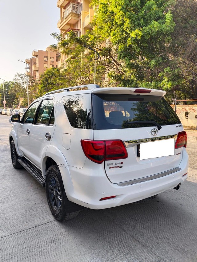 Second-hand 2015 Toyota Fortuner 4x4 AT for sale in Pune-10