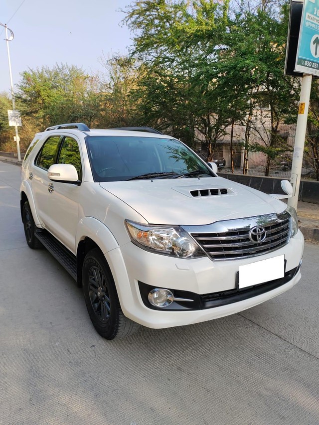 Second-hand 2015 Toyota Fortuner 4x4 AT for sale in Pune-0