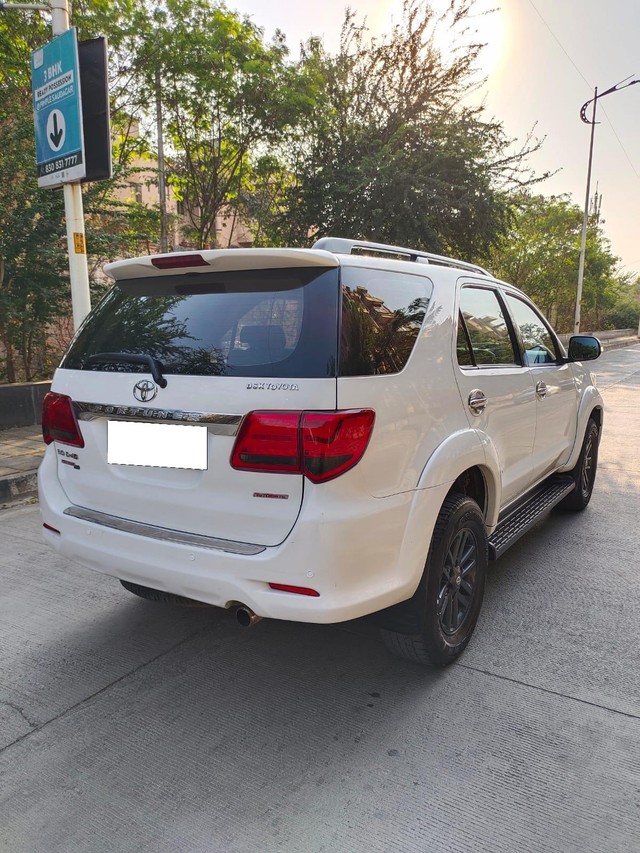 Second-hand 2015 Toyota Fortuner 4x4 AT for sale in Pune-9