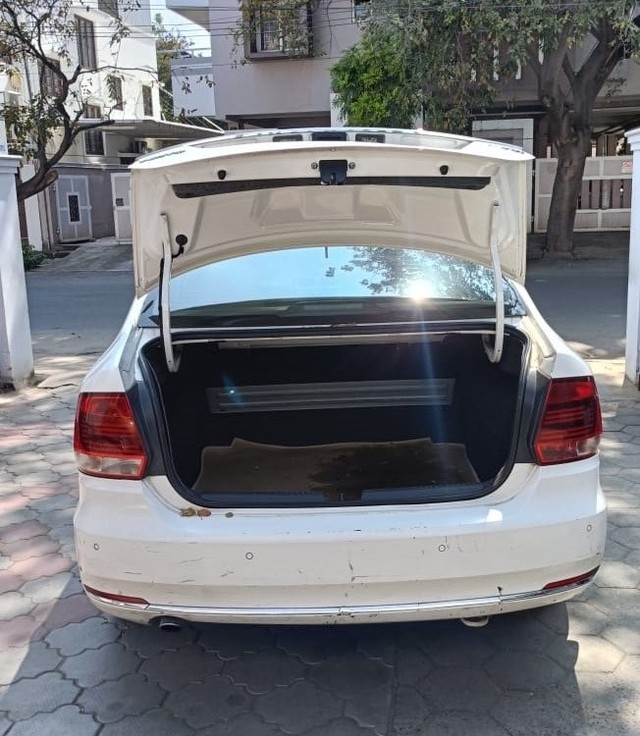 Volkswagen Vento 1.5 TDI Highline AT Second-hand 2016 Volkswagen Vento 1.5 TDI Highline AT for sale in Coimbatore-10