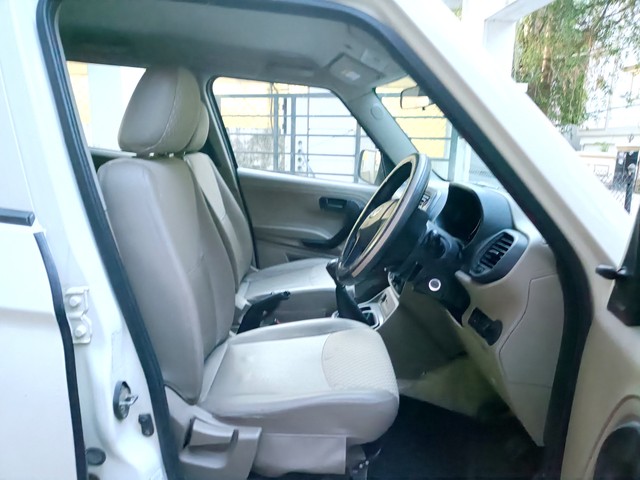 Second-hand 2018 Mahindra TUV 300 T6 Plus for sale in Hyderabad-7