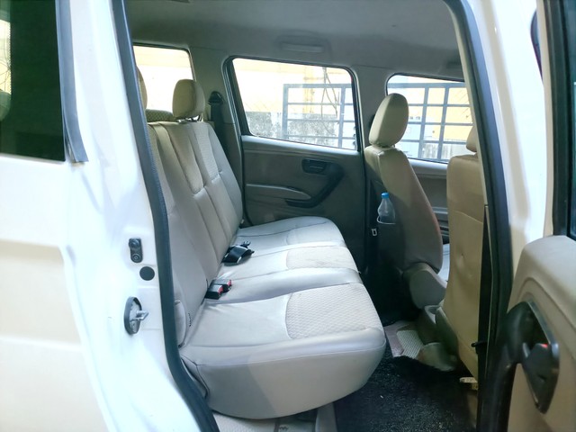 Second-hand 2018 Mahindra TUV 300 T6 Plus for sale in Hyderabad-5