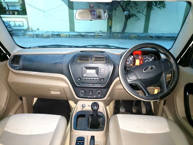 Second-hand 2018 Mahindra TUV 300 T6 Plus for sale in Hyderabad-4